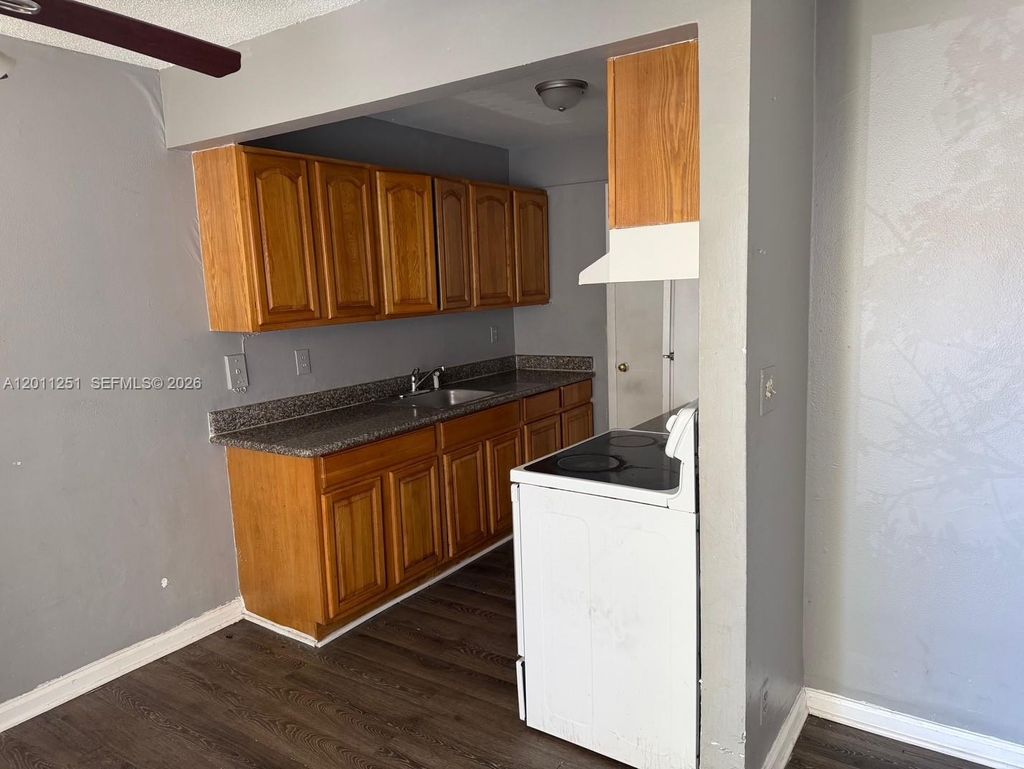 Photo of 1335 S Dixie Hwy #404, Deerfield Beach, FL 33441 (MLS # A12011251)