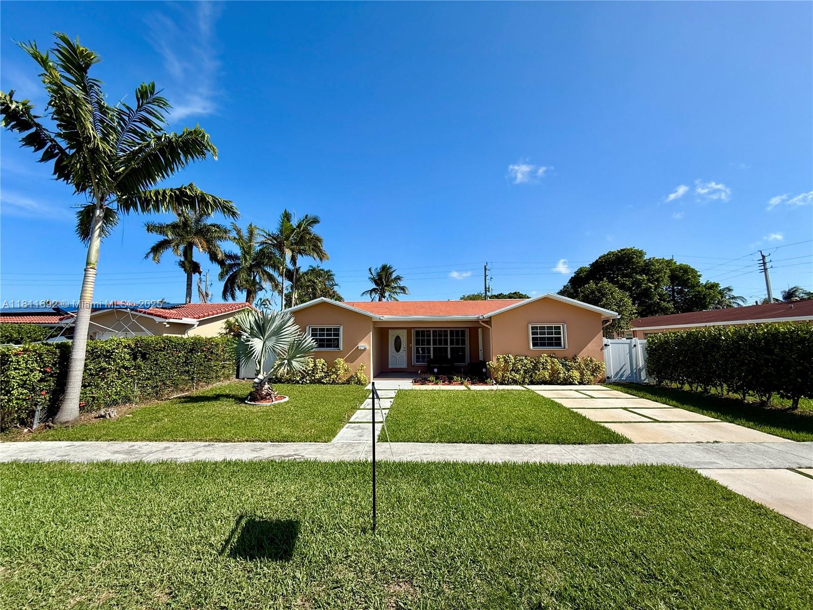 206 Se 3rd Pl, Dania Beach, Miami-Dade County, Florida - 3 Bedrooms  
2 Bathrooms - 