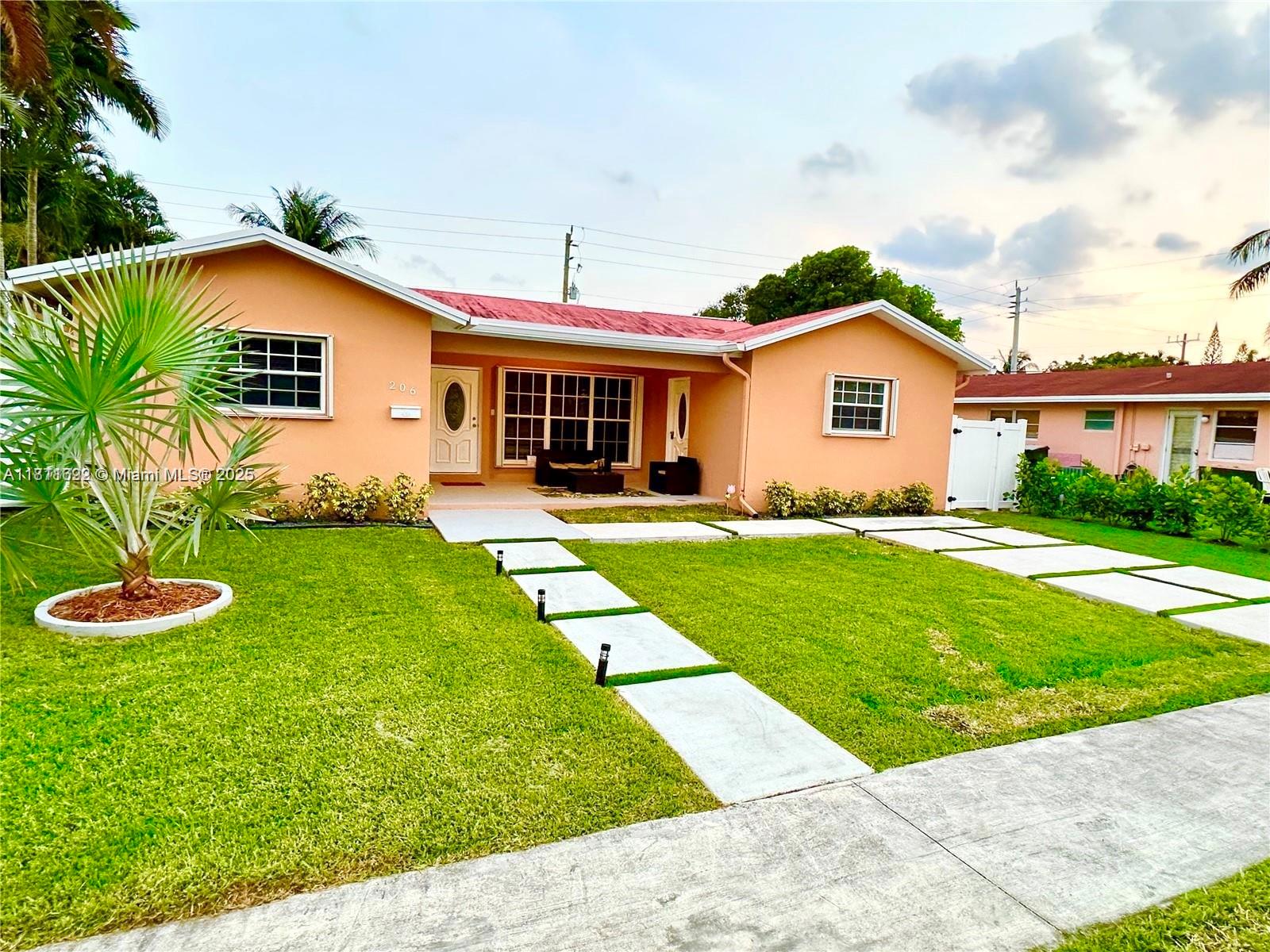 206 SE 3rd Pl