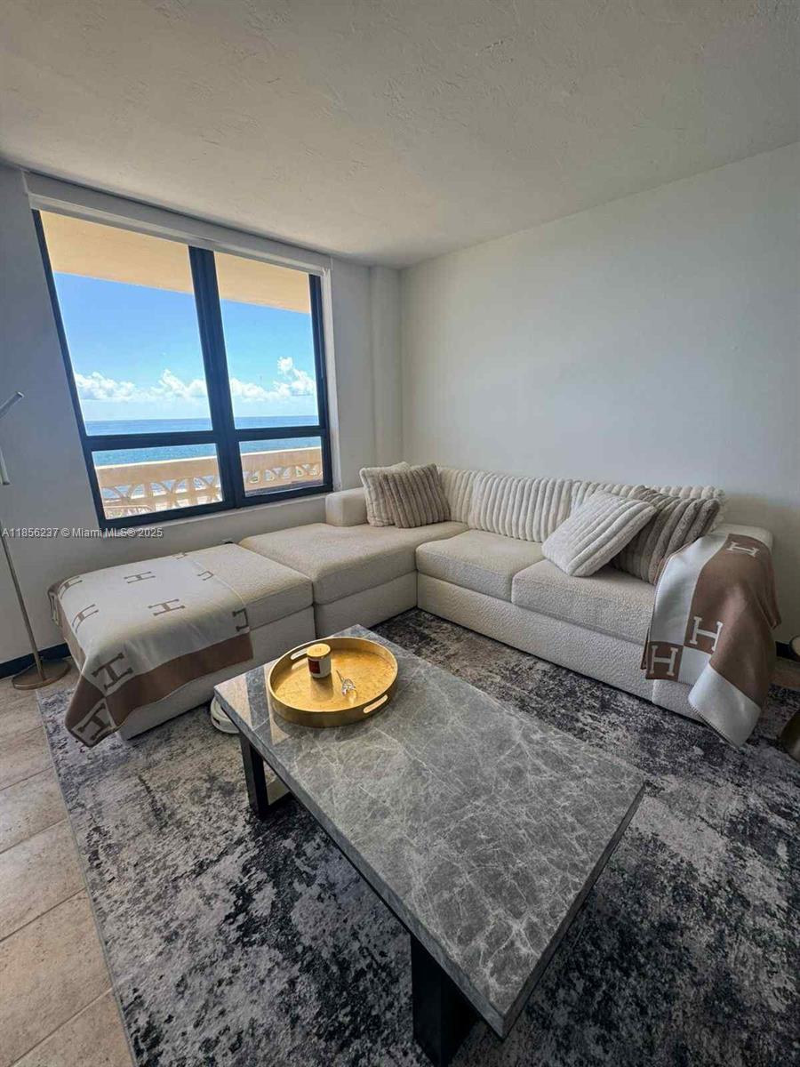 THE PLAZA OF BAL HARBOUR - Residential Lease