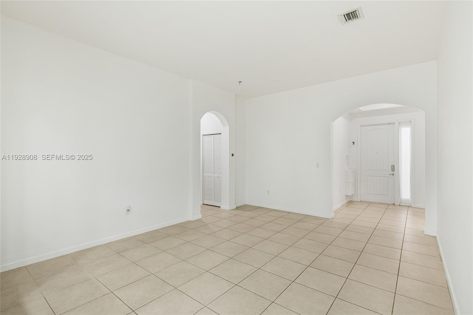 HEMINGWAY POINT - Residential