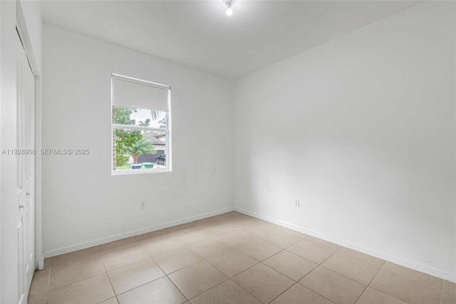 HEMINGWAY POINT - Residential