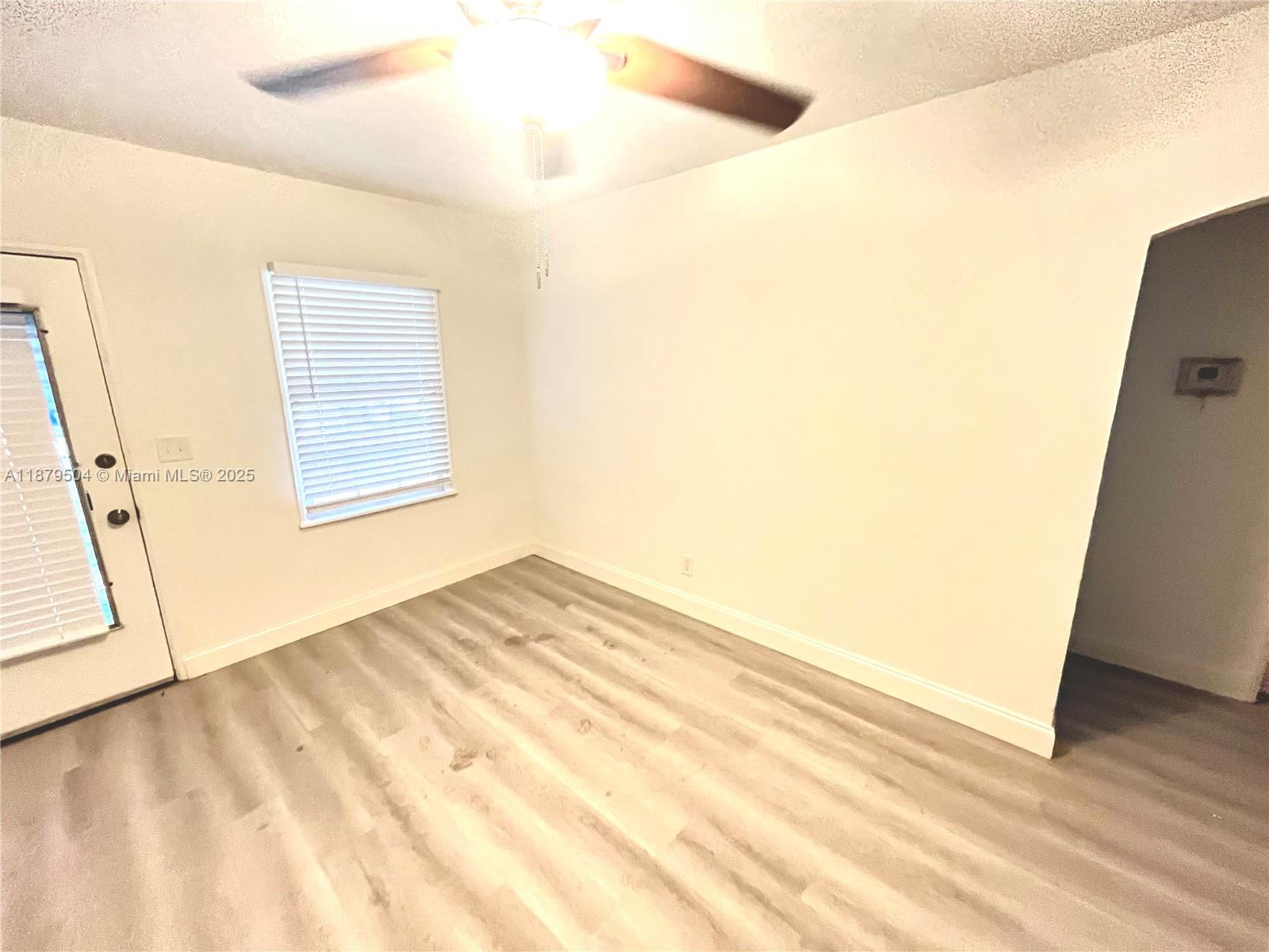 LAUDERDALE - Residential Lease