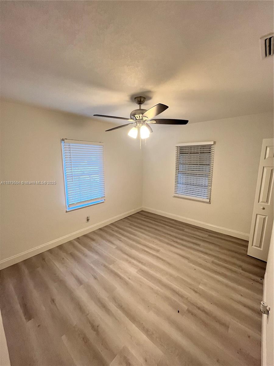 LAUDERDALE - Residential Lease