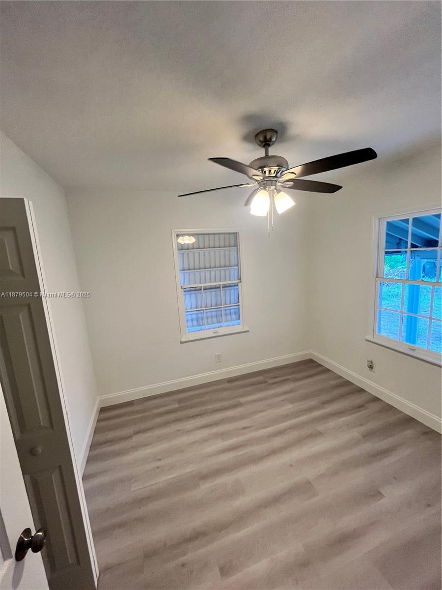 LAUDERDALE - Residential Lease