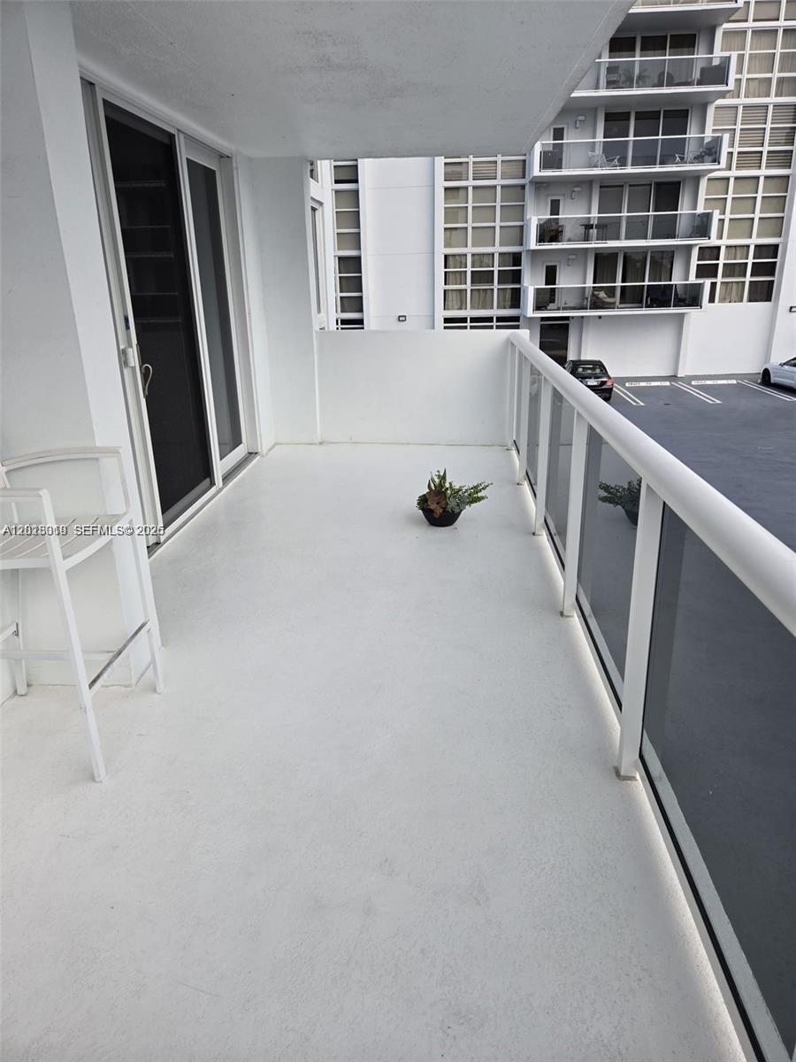 EMBASSY TOWER II INC COND - Residential