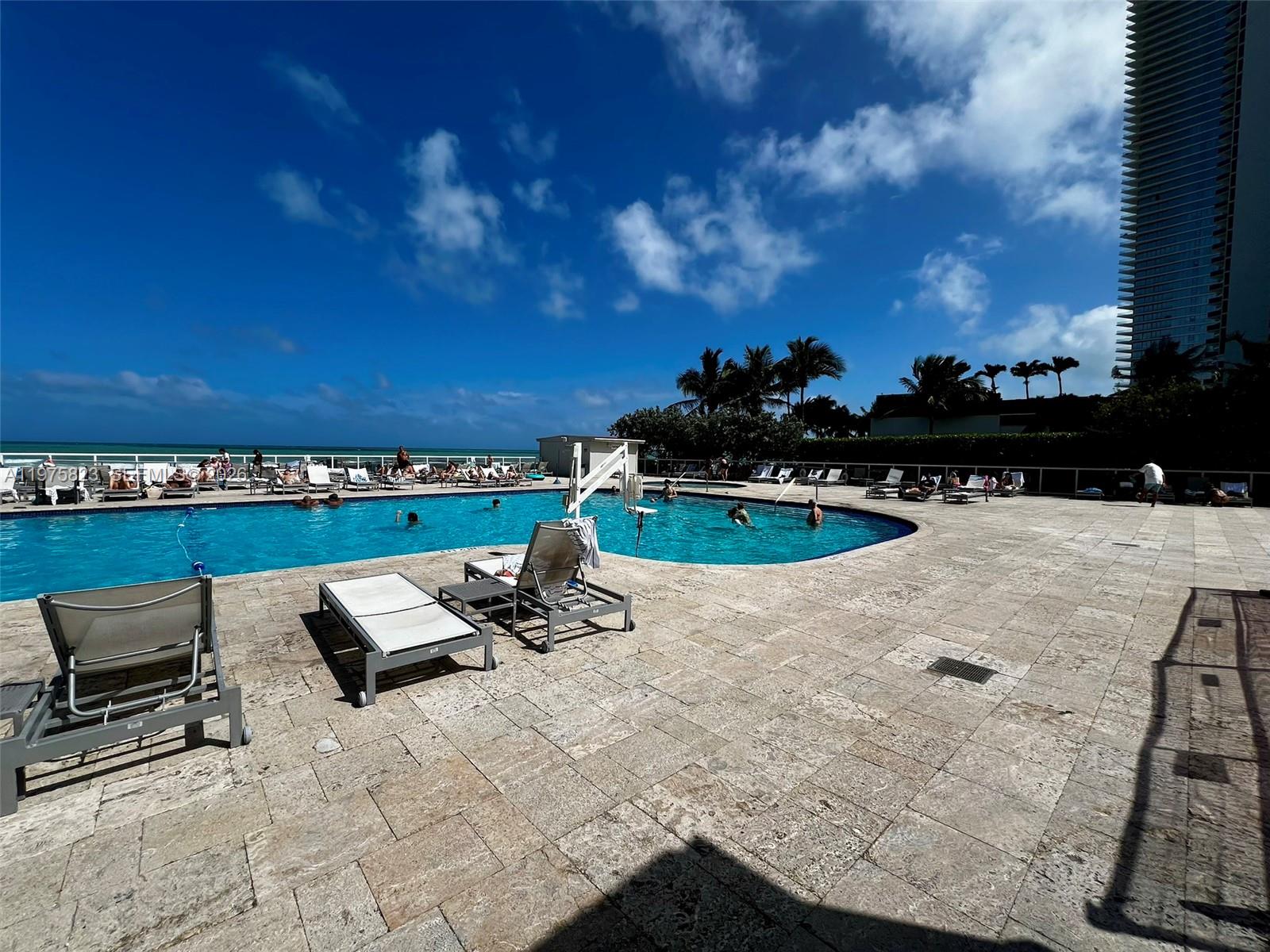 AVENTURA BEACH CLUB - Residential Lease