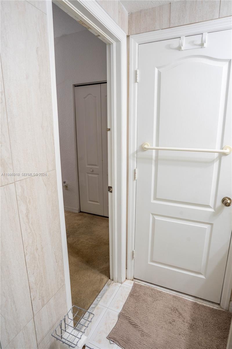 POINCIANA LAKES VILLAS CO - Residential