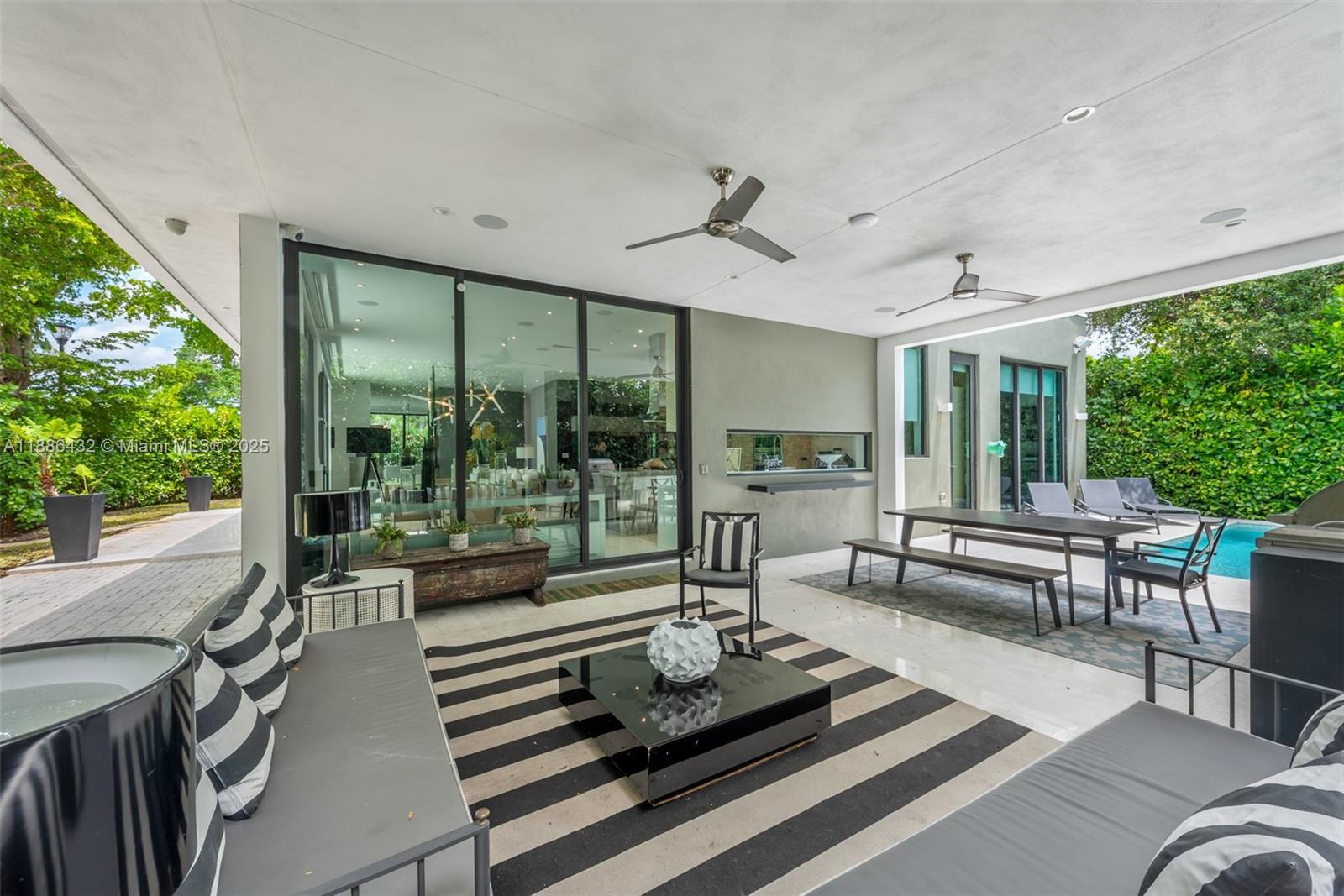 BRENTWOOD - Residential Lease