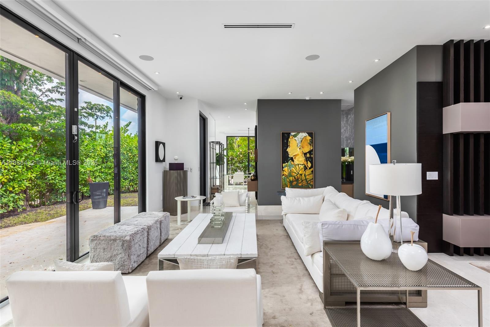 BRENTWOOD - Residential Lease