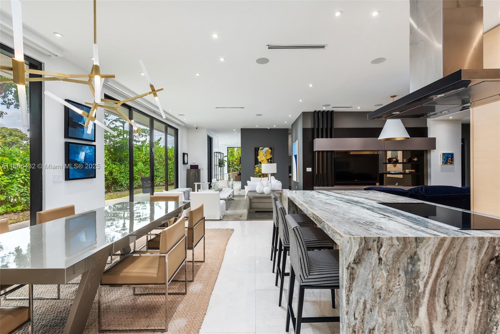 BRENTWOOD - Residential Lease