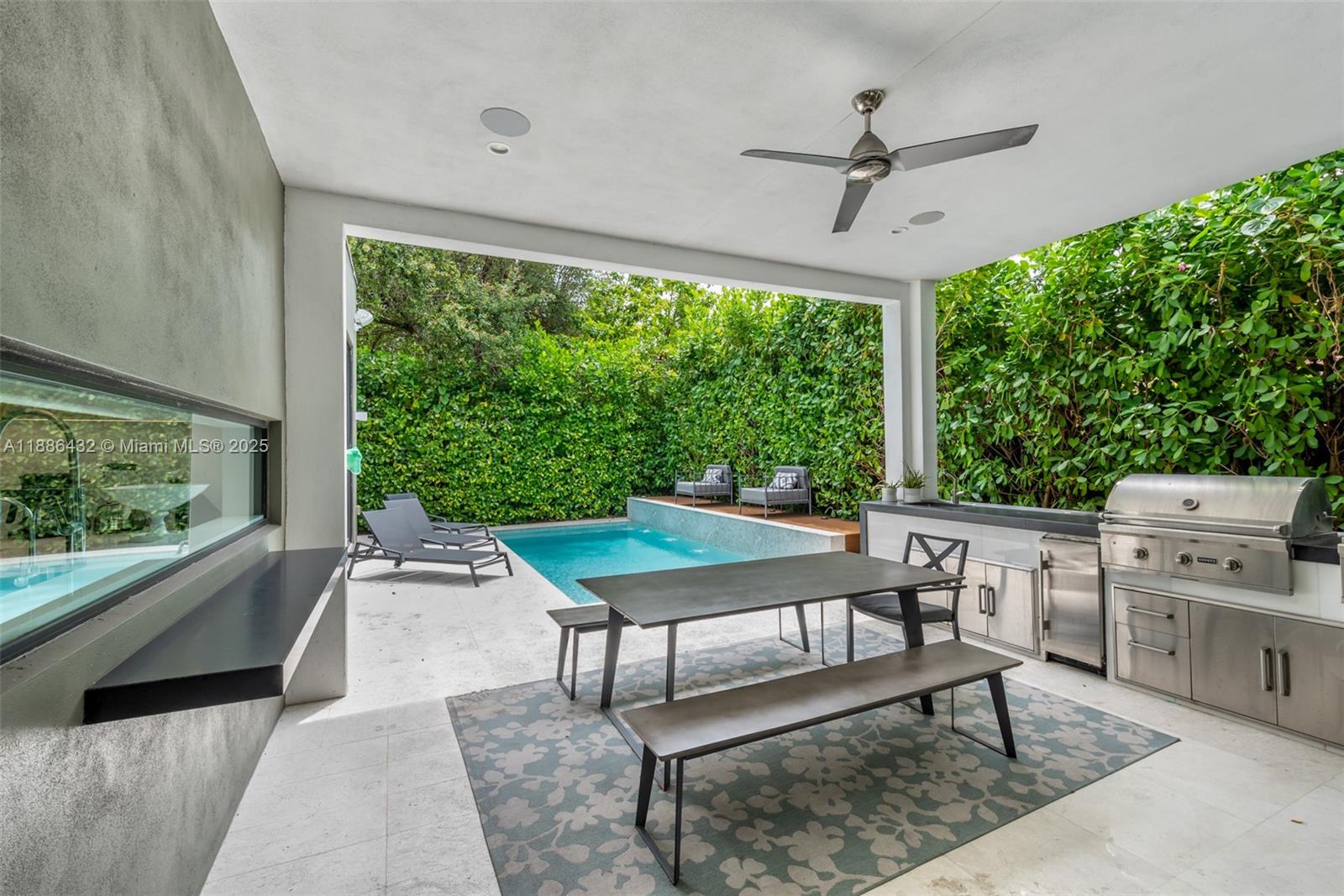 BRENTWOOD - Residential Lease