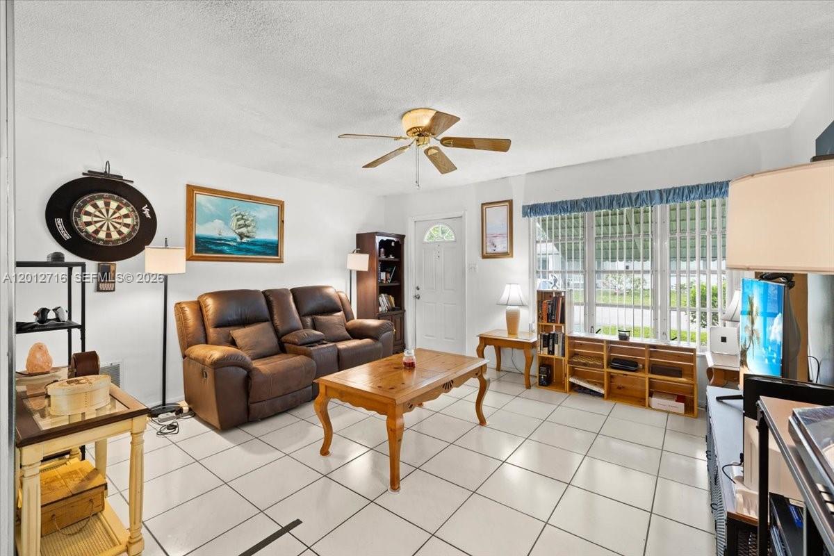 MAINLANDS OF TAMARAC LAKE - Residential