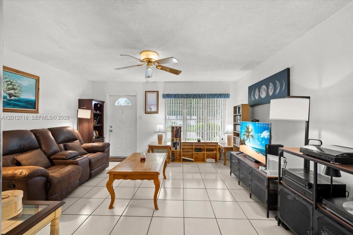MAINLANDS OF TAMARAC LAKE - Residential