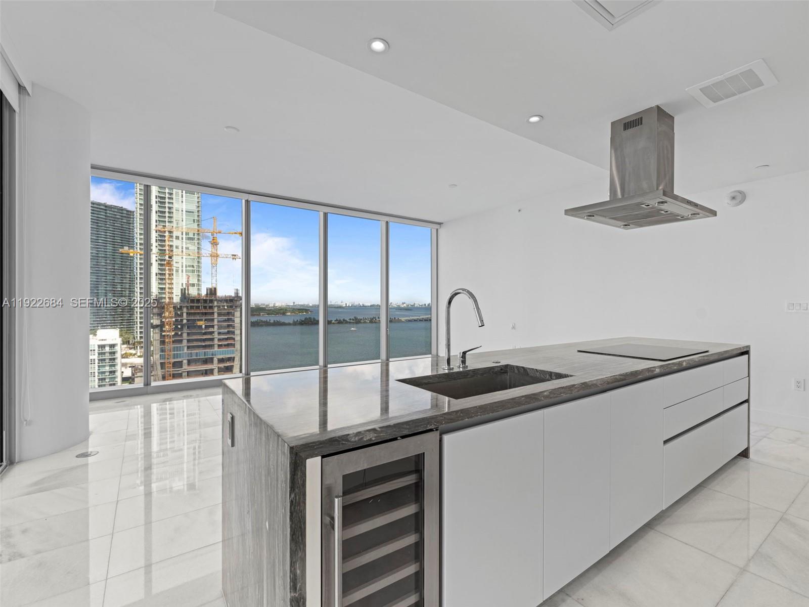 700 NE 26th Ter 1706