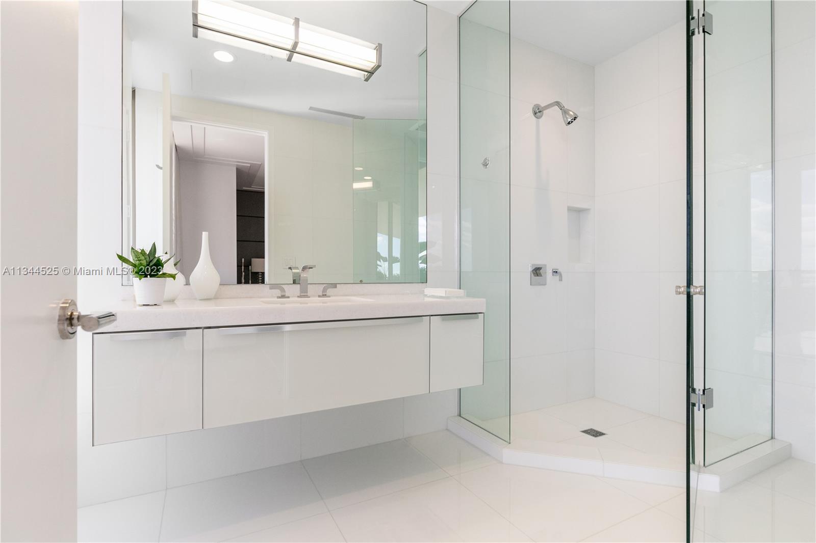 BAL HARBOUR NORTH SOUTH C - Residential