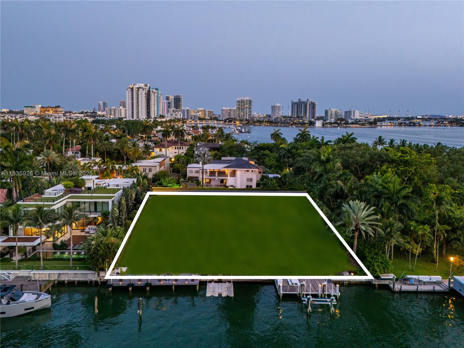 SUNSET ISLANDS-ISLAND NO - Residential