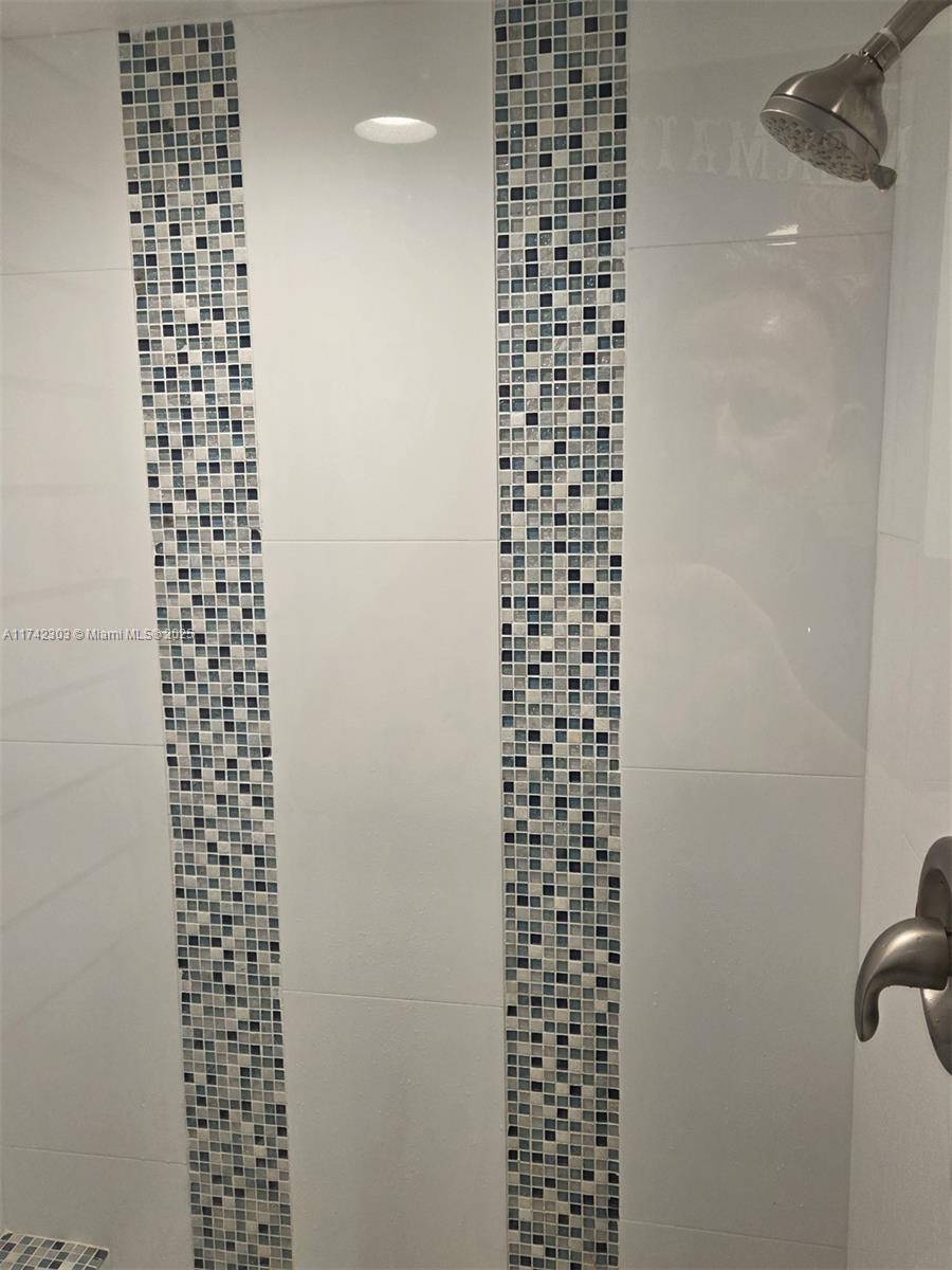 OCEAN HARBOUR CONDOMINIUM - Residential