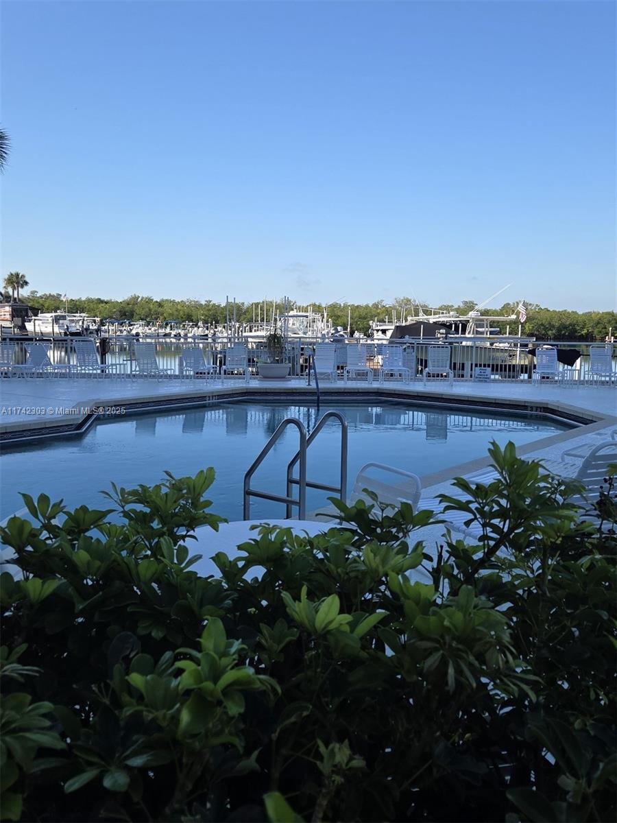 OCEAN HARBOUR CONDOMINIUM - Residential