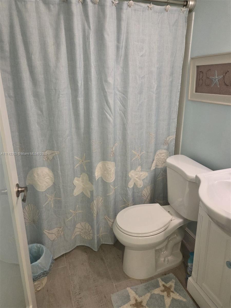 OCEAN HARBOUR CONDOMINIUM - Residential