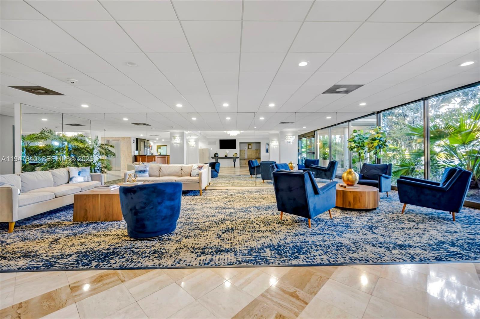 HILLCREST EAST NO 25 COND - Residential