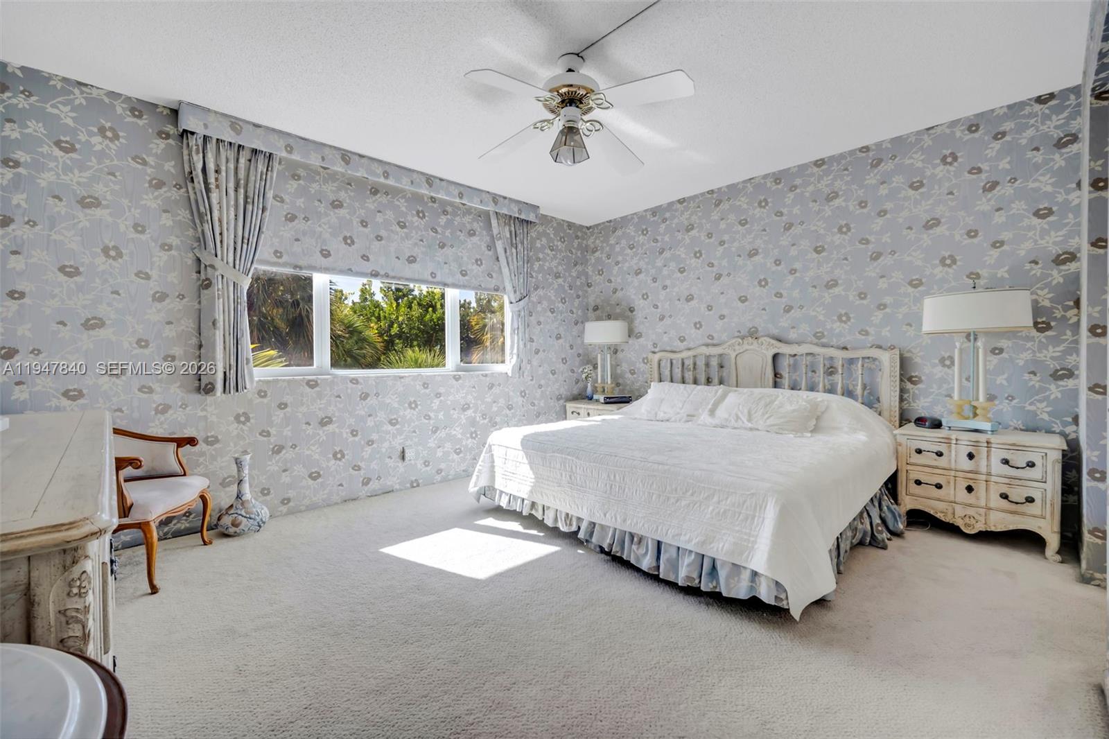 HILLCREST EAST NO 25 COND - Residential