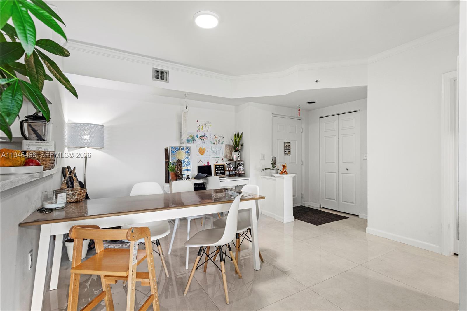 PORTO BELLAGIO CONDO - Residential