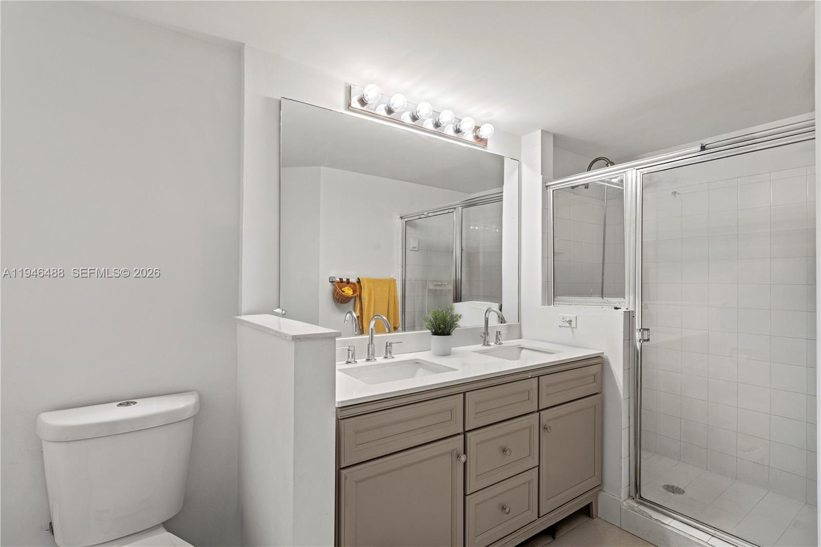 PORTO BELLAGIO CONDO - Residential