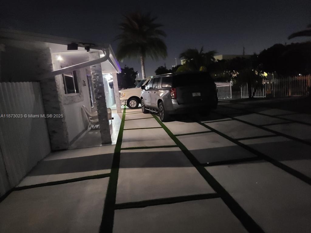 CAROL CITY 3RD ADDN - Residential