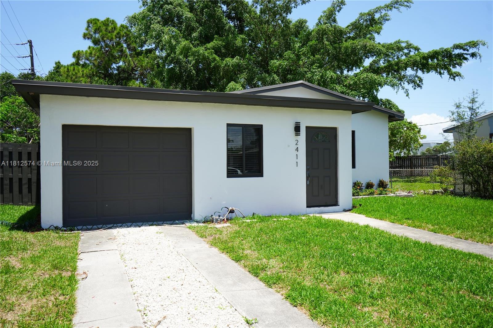 2411 NW 9th St