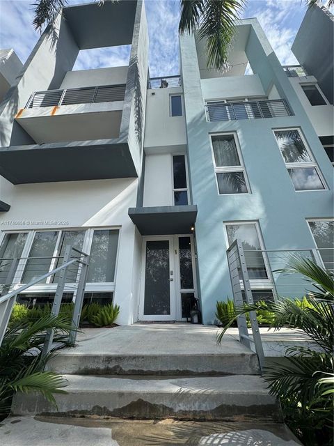 107 N Shore Dr 107 Miami Beach FL 33141
