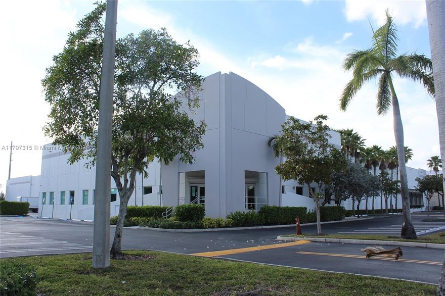 INCREDIBLE Office Space GREAT PRICE! 110 sq ft plus common areas, located in Doral West. This is a GROSS LEASE. The rate includes maintenance and sewer, and internet access. The building features an open reception lobby. Large men's and women's restrooms. Optional access to the Conference Room, ample guest parking. Beautiful and lush landscaping. Minutes from the Turnpike, Dolphin Expressway (SR 836), Miami International Airport, and the Port of Miami.
