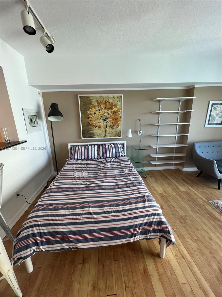 335 S Biscayne Blvd 2906