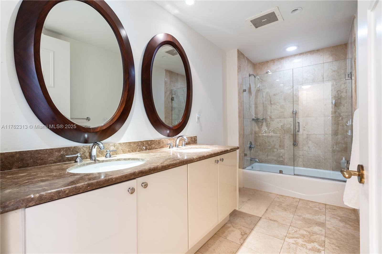 BELLINI CONDO - Residential