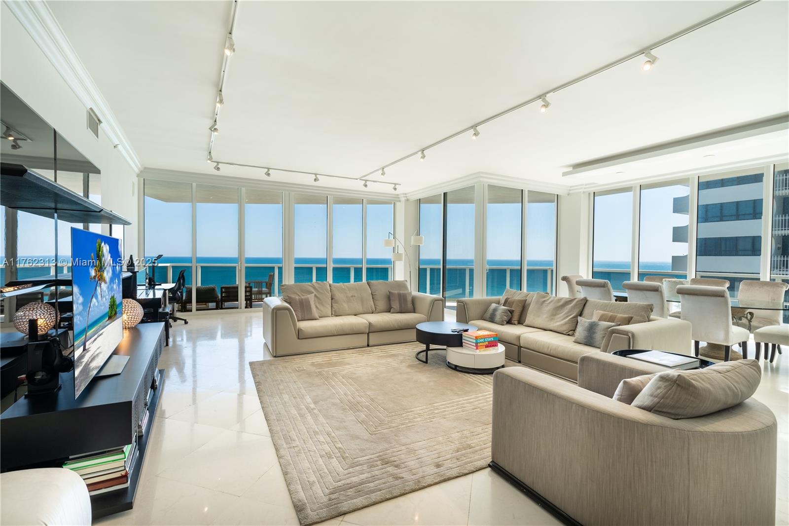 10225 Collins Ave 802