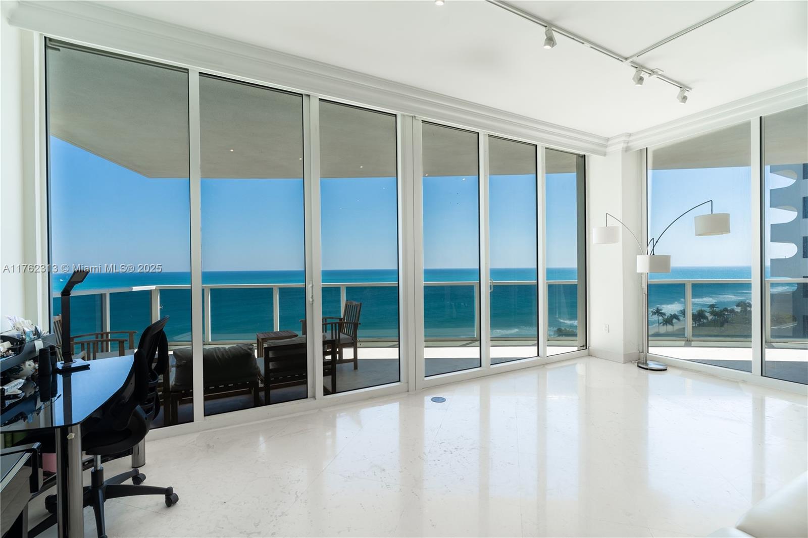 BELLINI CONDO - Residential