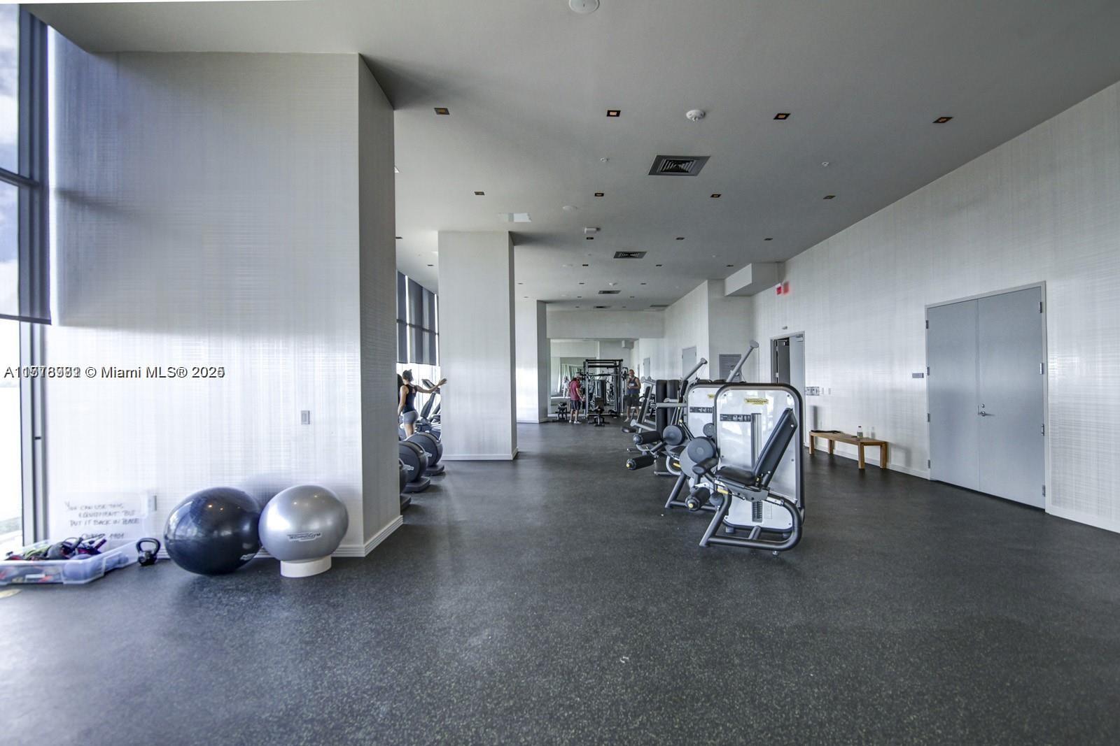 BISCAYNE BEACH CONDO - Residential