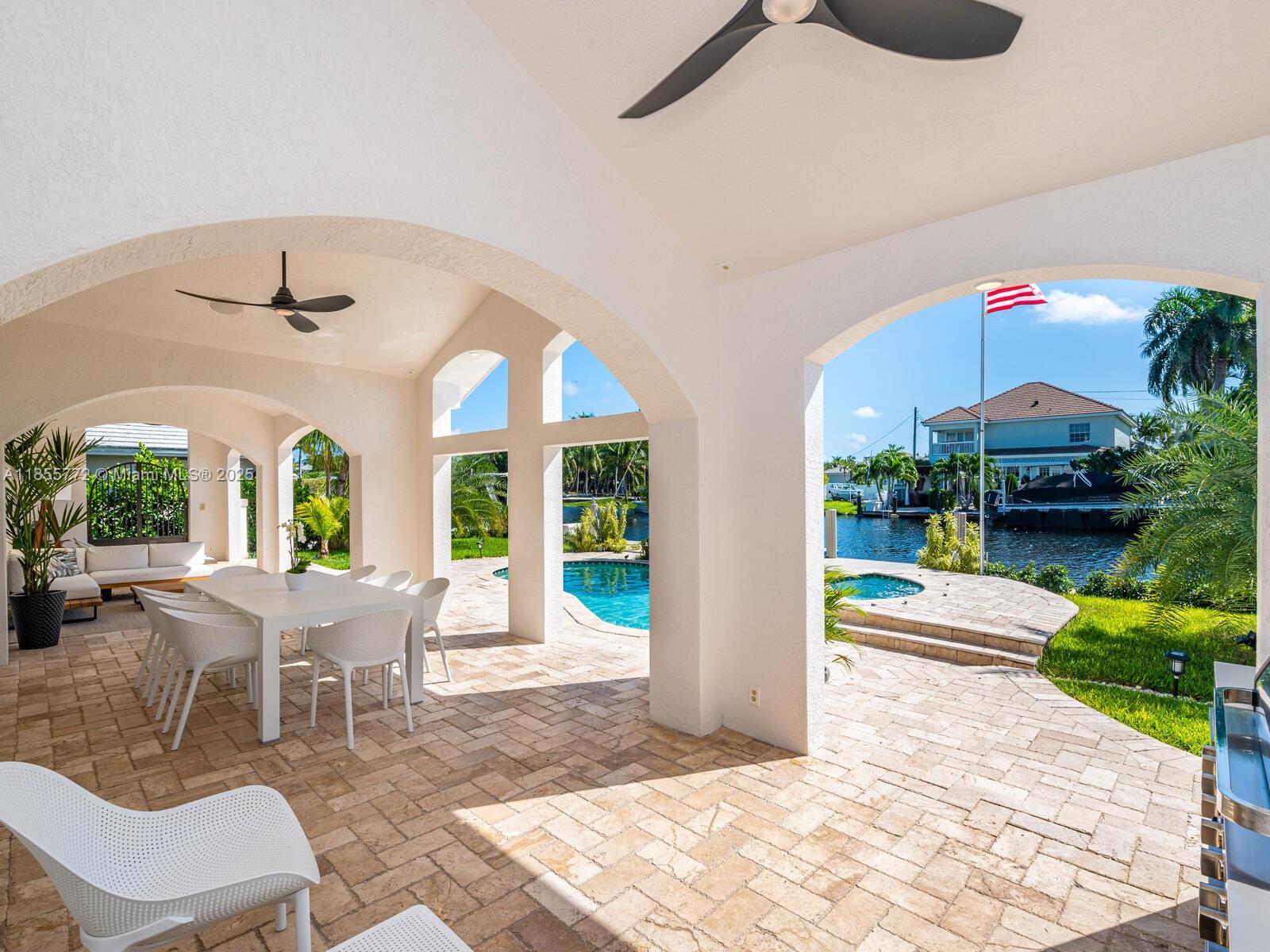 LAUDER GATE ISLES - Residential Lease