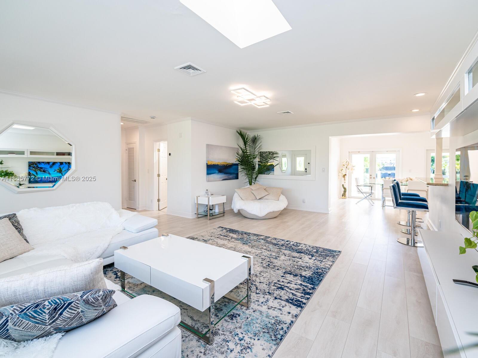 LAUDER GATE ISLES - Residential Lease