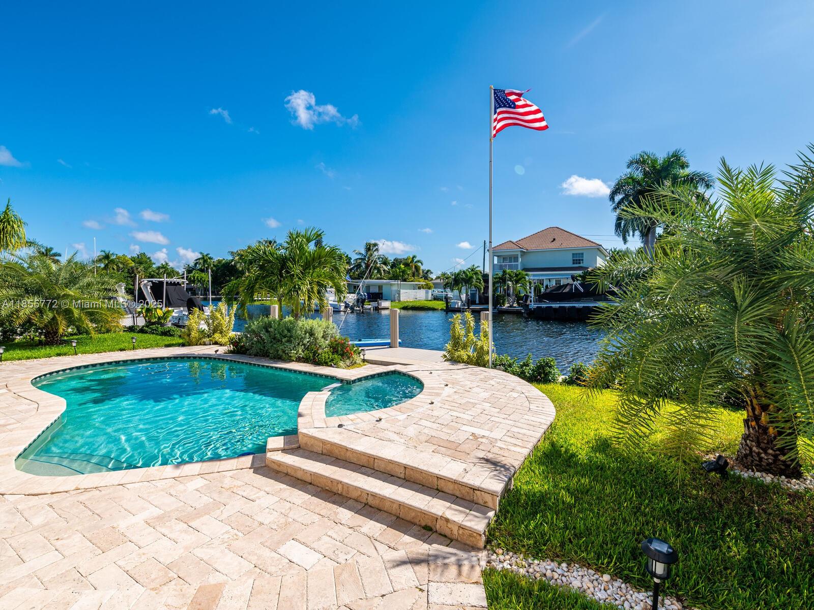 LAUDER GATE ISLES - Residential Lease