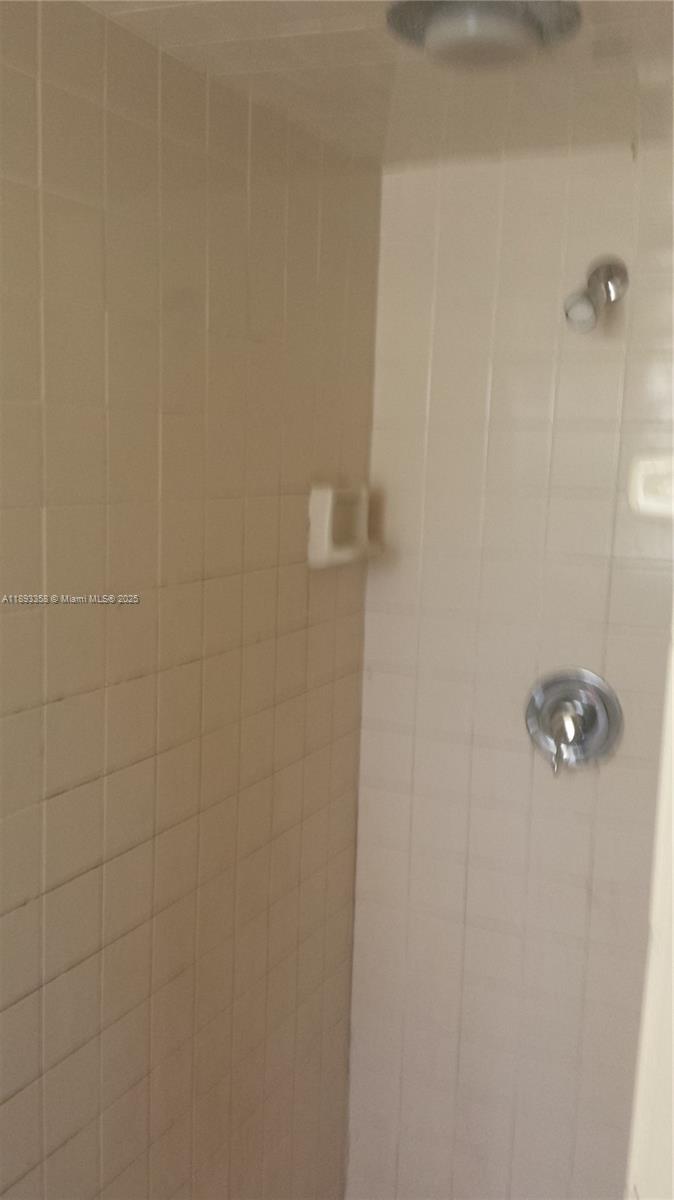 CAPRI GARDENS CONDO - Residential Lease
