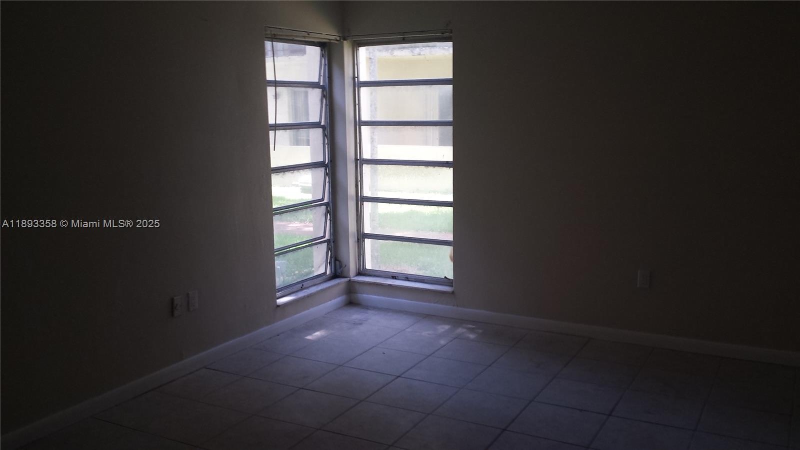 CAPRI GARDENS CONDO - Residential Lease