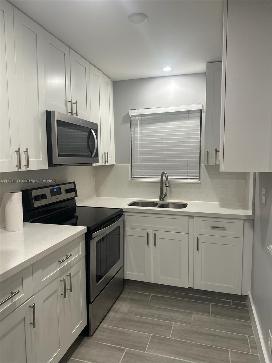 2121 N Ocean Blvd 7