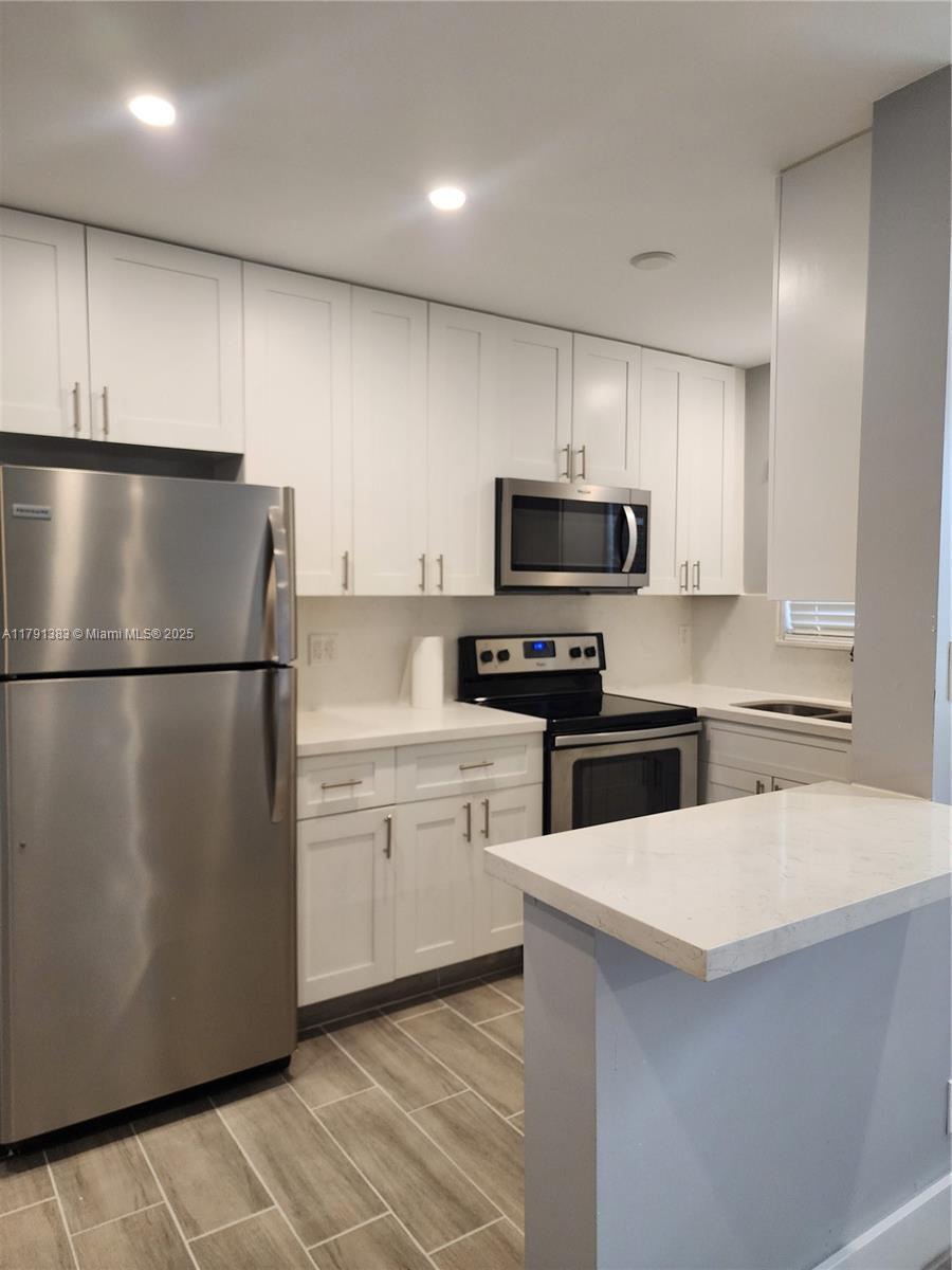 2121 N Ocean Blvd 7