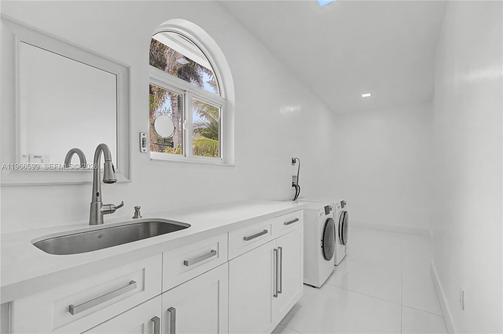 ROYAL PALM NORTH 1ST ADDN - Residential