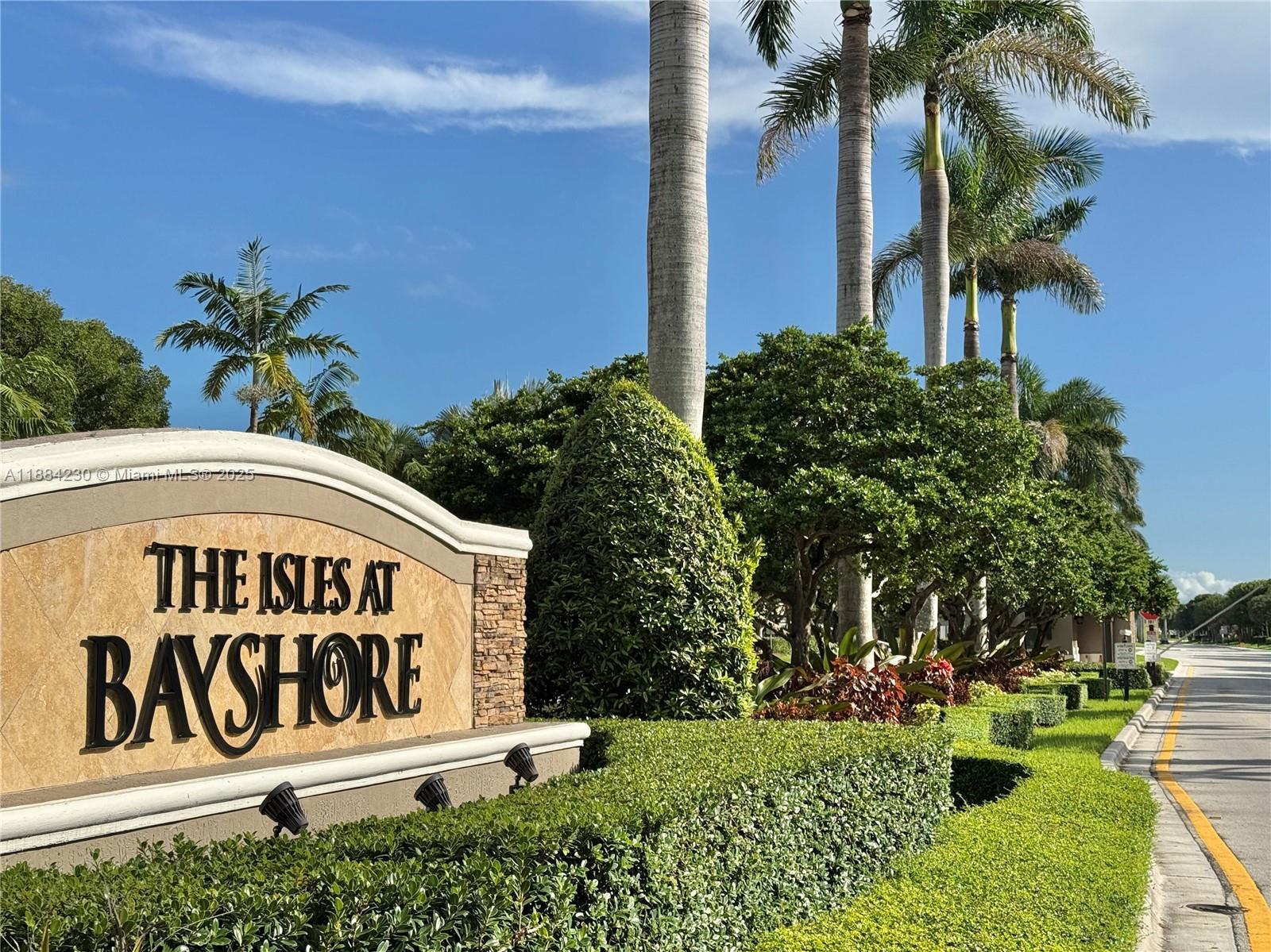 LAKES BY THE BAY KAYE - Residential