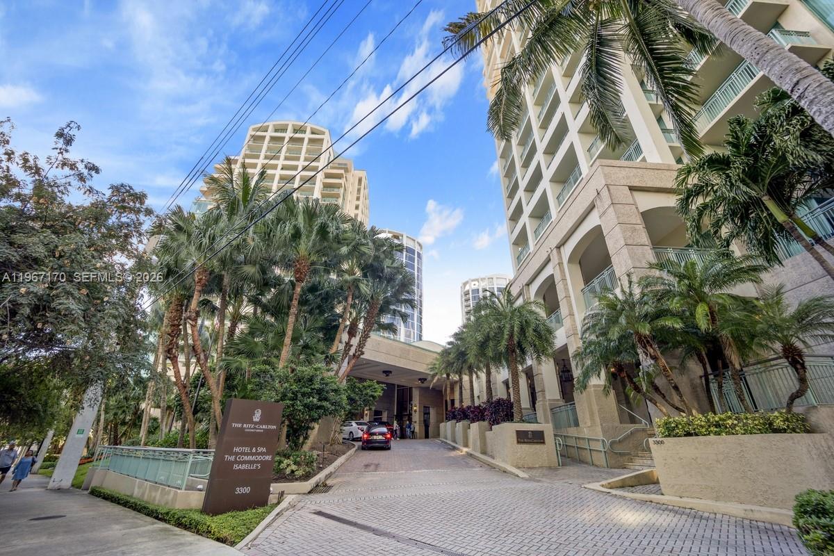 Ritz Carlton Residences - Residential