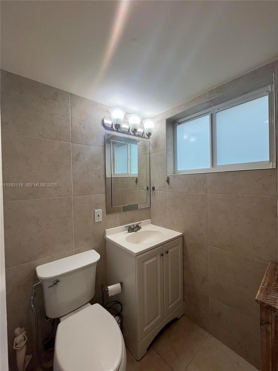 BEL-AIRE SECTION SIX COND - Residential