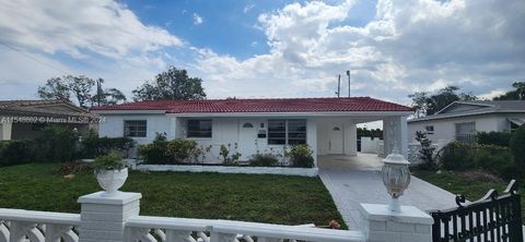 Single Family Residence in Lauderhill FL 3370 14th St St.jpg