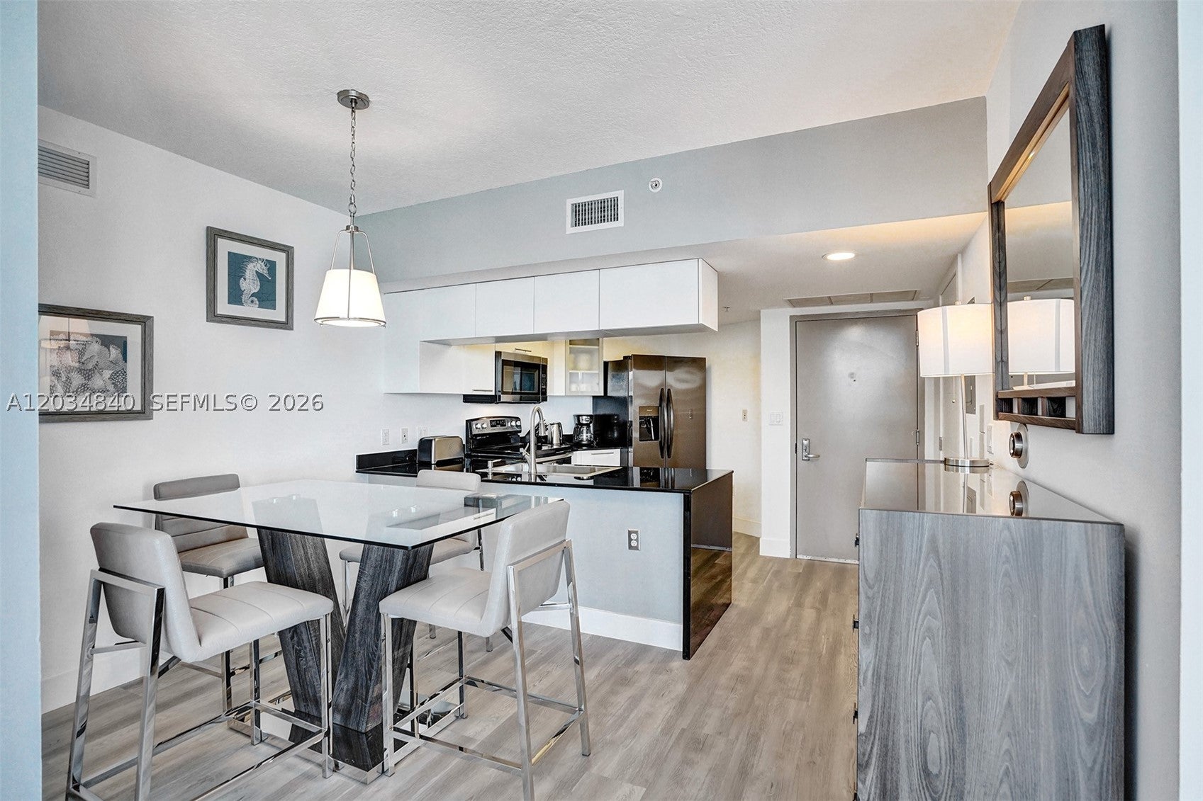 1750 N Bayshore Dr 3802